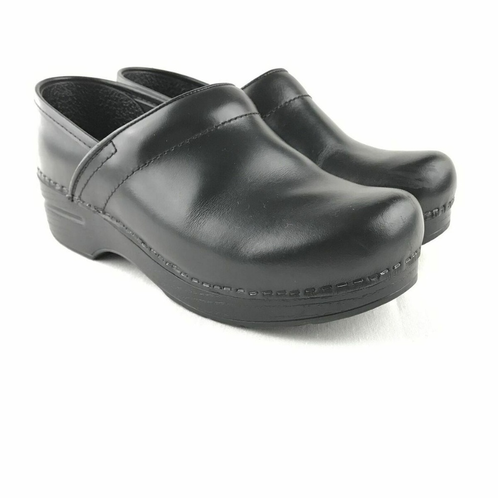 Dansko Womens US 7 EUR 37 Leather black Clogs